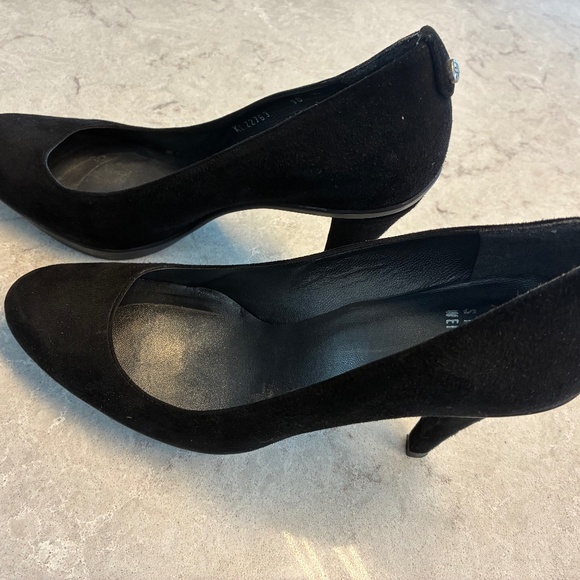 Stuart Weitzman black suede high heels - Picture 1 of 4